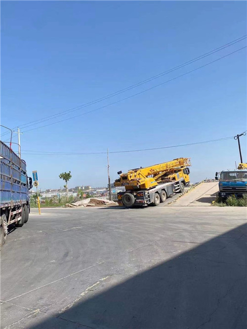 大宁县25吨吊车的租赁价格大概是多少？