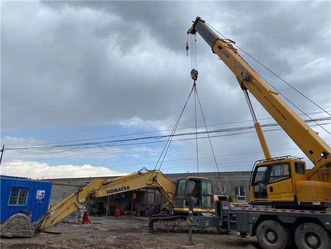 大宁县25吨吊车的工作半径是多少？