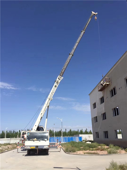 大宁县“轻装强干”—— 吊车的 “轻量化臂架” 技术